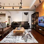 Shanghai Hills&Chuanyu Inn- Line2,7,16,18 Near Sniec & Maglev Longyang Road Station