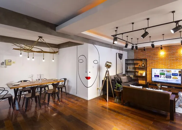 Shanghai Hills&Chuanyu Inn- Line2,7,16,18 Near Sniec & Maglev Longyang Road Station