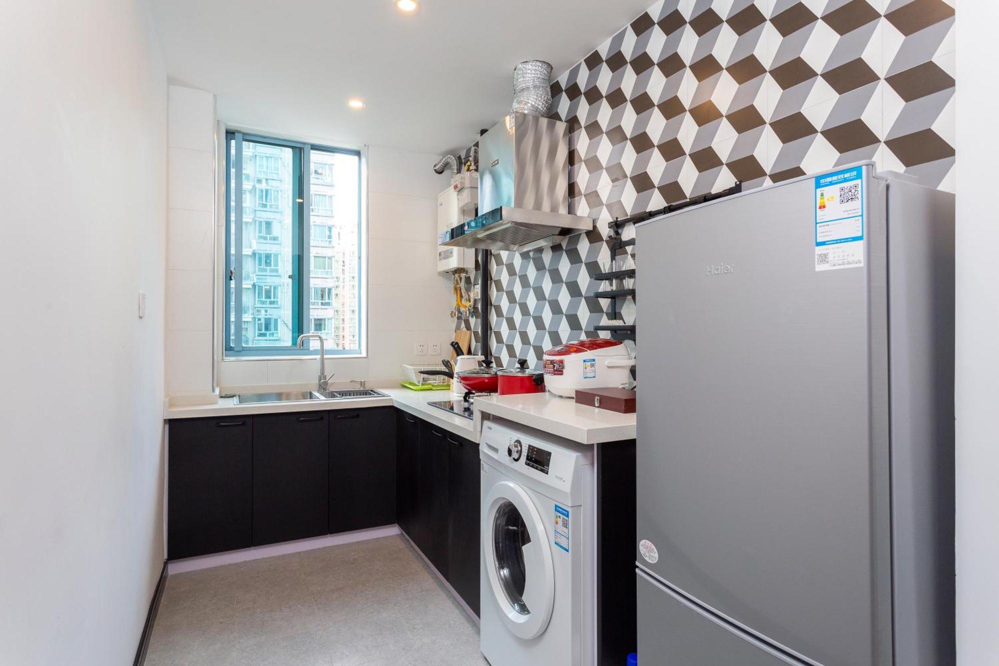 Apartment Hills&chuanyu Inn- Line2,7,16,18 Near Sniec & Maglev Longyang Road Station